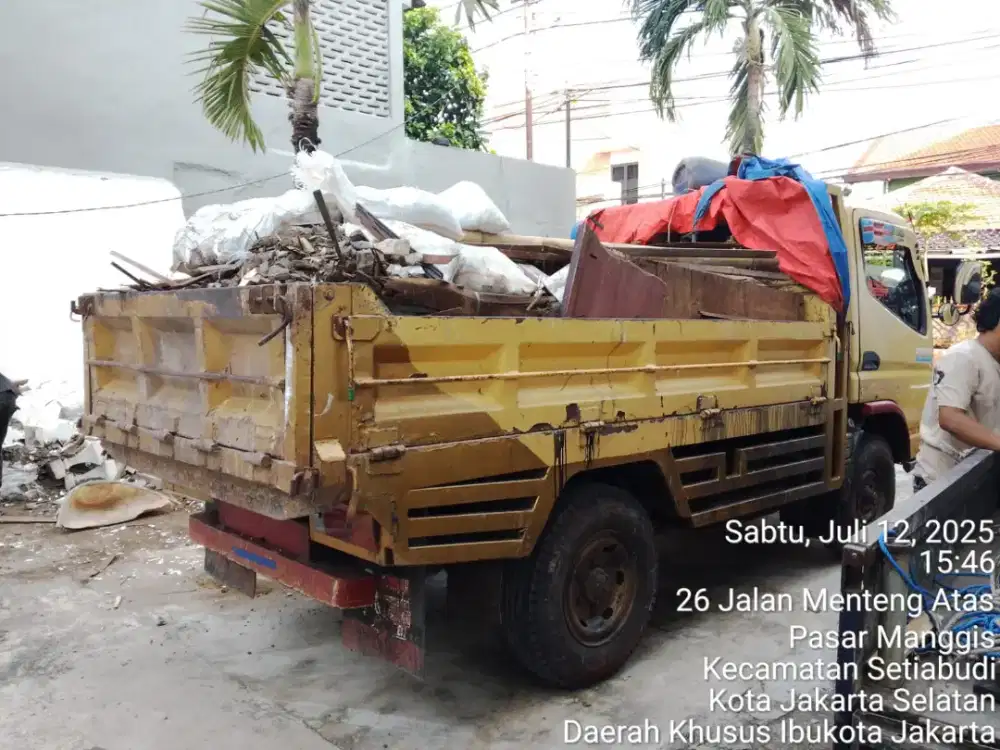 Jasa buang puing tanah galian