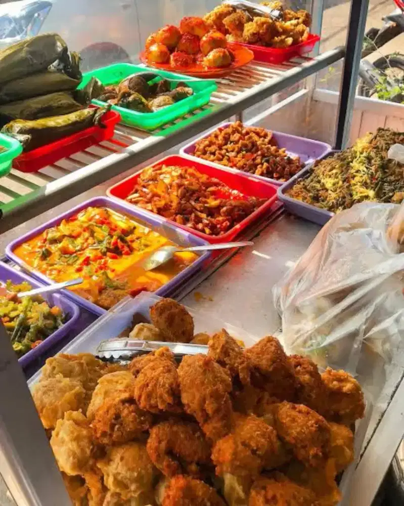 DIBUTUHKAN SEGERA WANITA  UNTUK WARUNG NASI