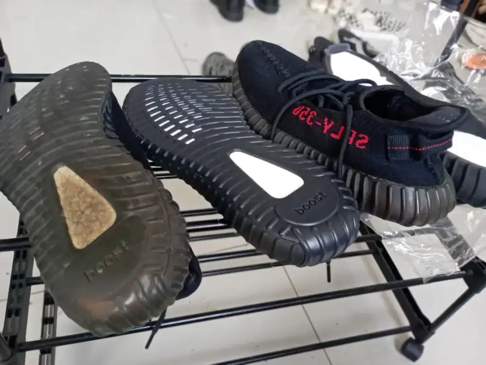 Menacari lowker tenaga repair sepatu