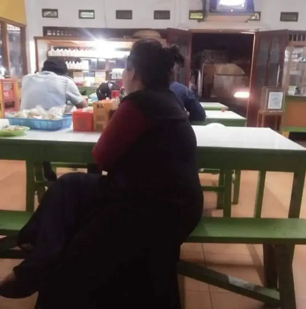 Mencari kerja yg chat aneh2skip