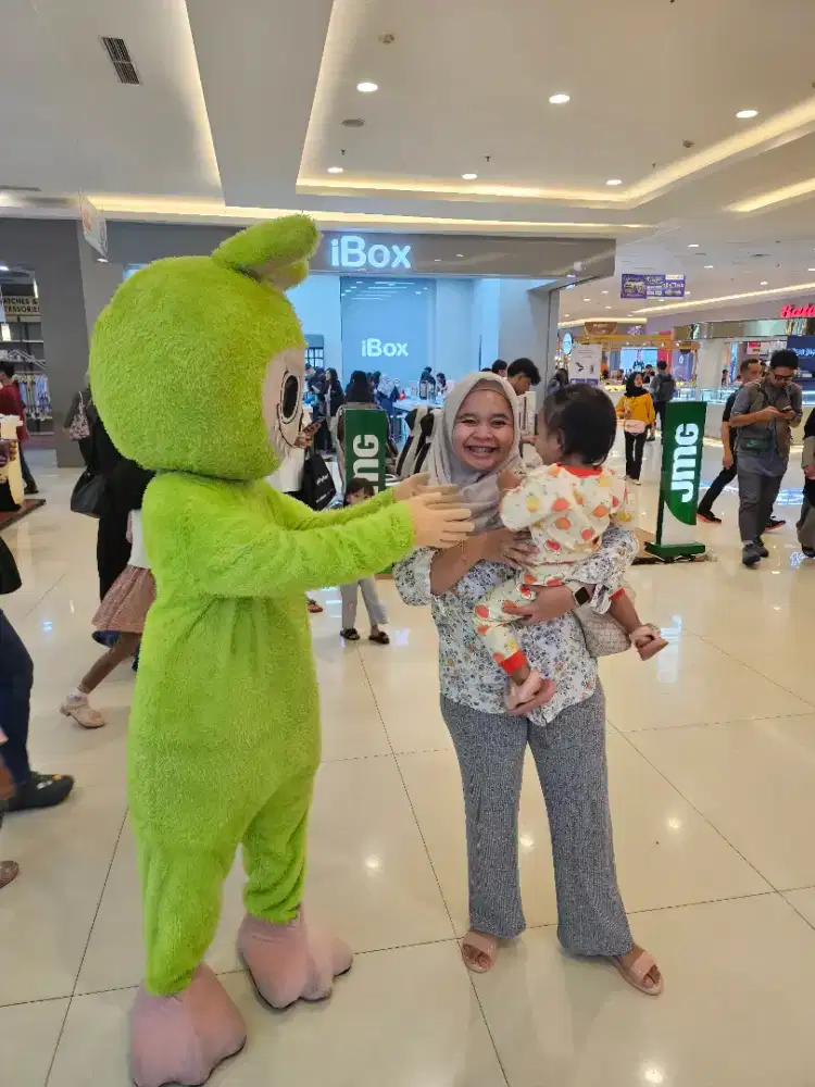 lowongan pekerjaan mengasuh anak umur 1th 6 bulan.  (menginap)