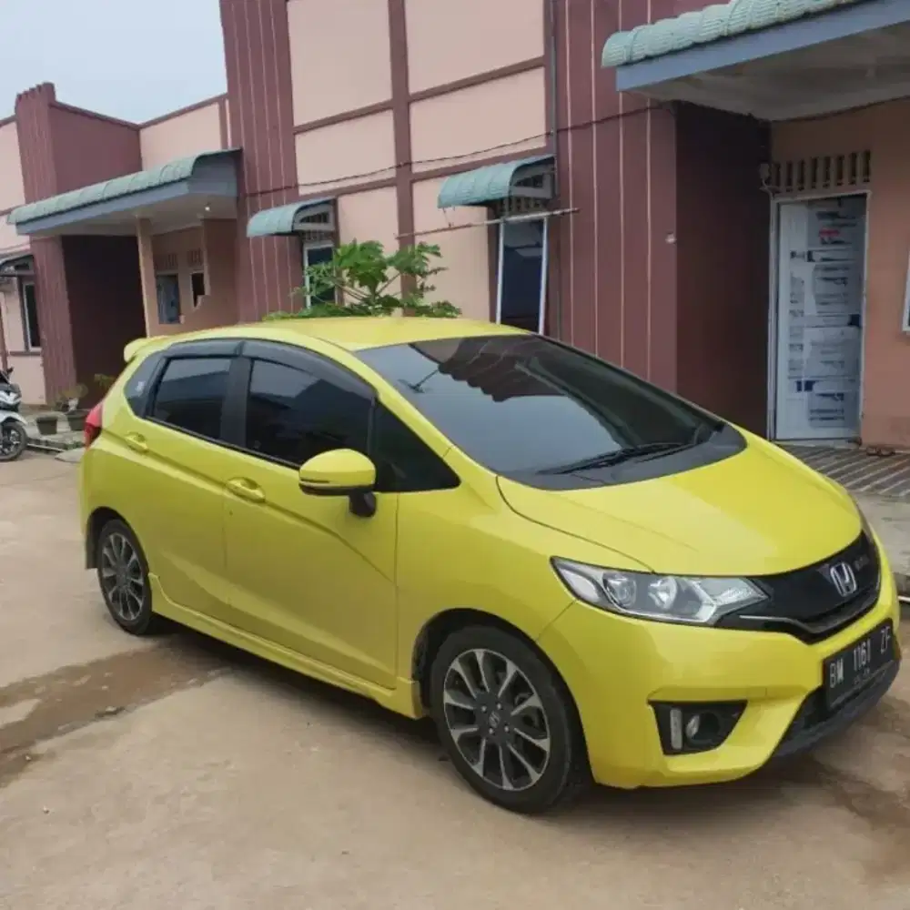 Rizky auto rental batam