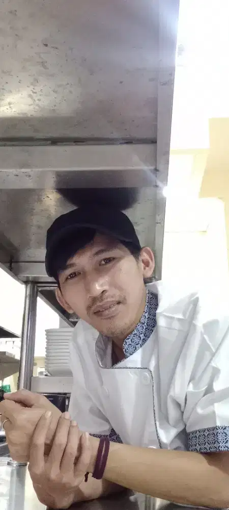 Cari lowongan  junior Cook