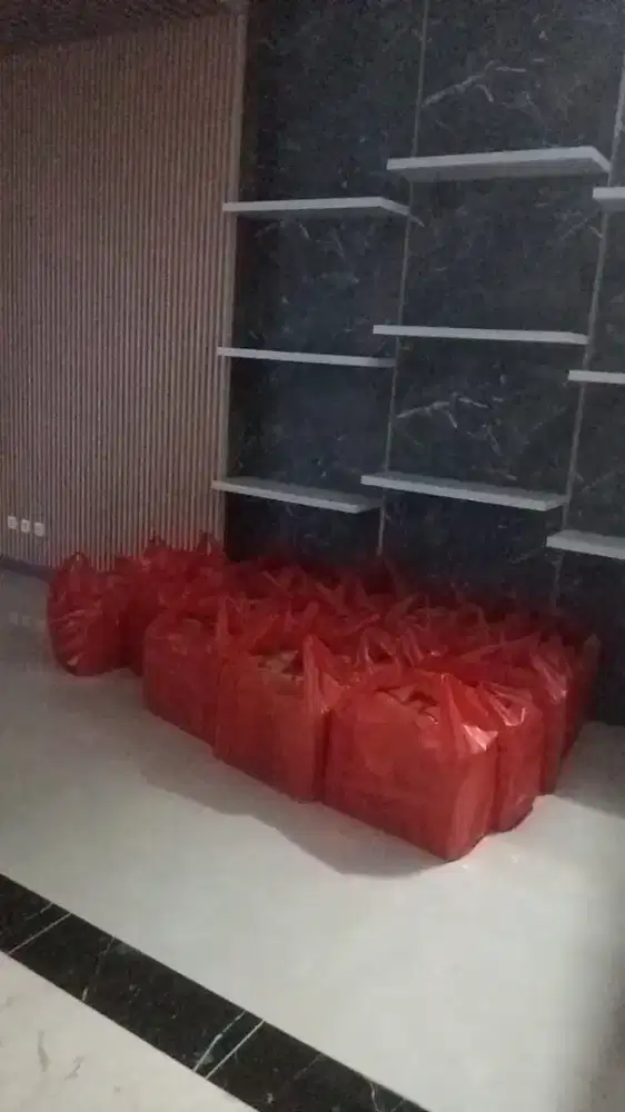 Kurir katering Rantangan