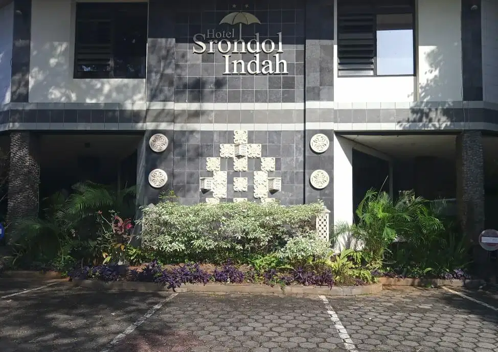 Hotel Srondol Indah