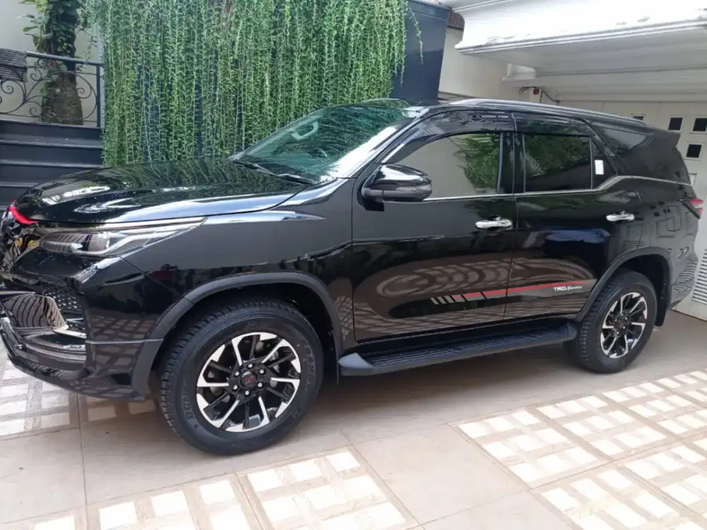 Rental fortuner elf hiace bus kebon jeruk puri kembangan jakarta barat