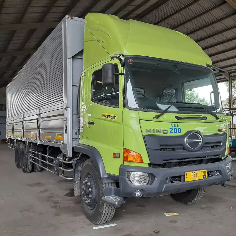Harian Bulanan Tahunan Sewa Truk Tronton Wingbox