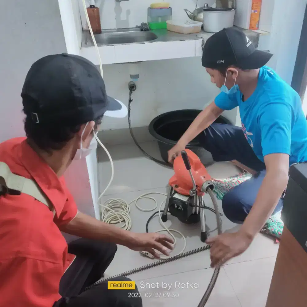 Ahli tukang Jasa pelancaran saluran kamar mandi wastafel mampet
